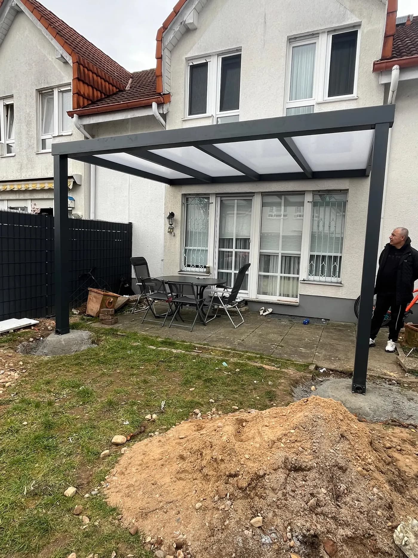 Polikarbon Tavan uygulaması. Dietzenbach, Almanya