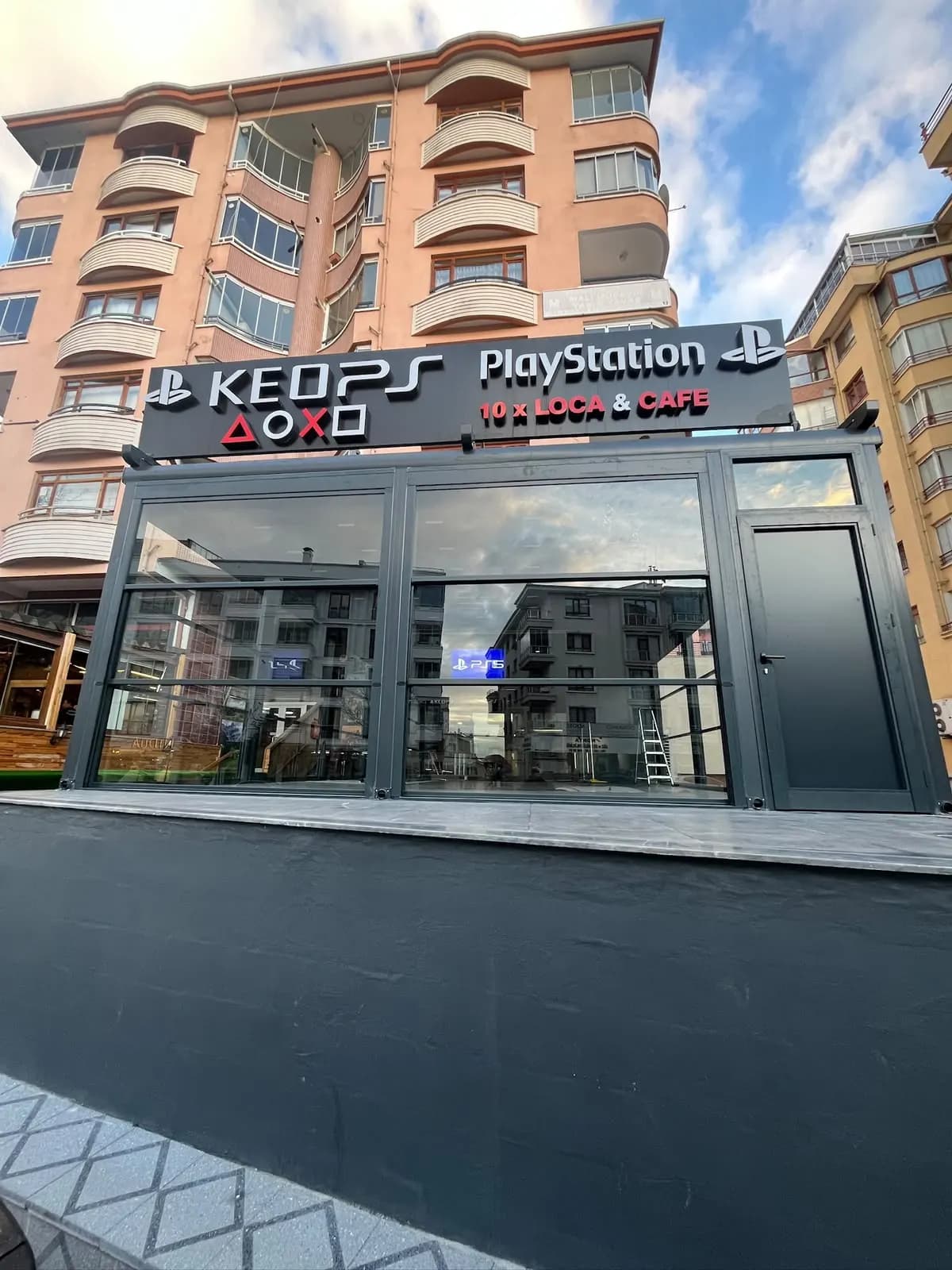 Pergola Tente + Giyotin Cam uygulaması. Dikmen, Ankara