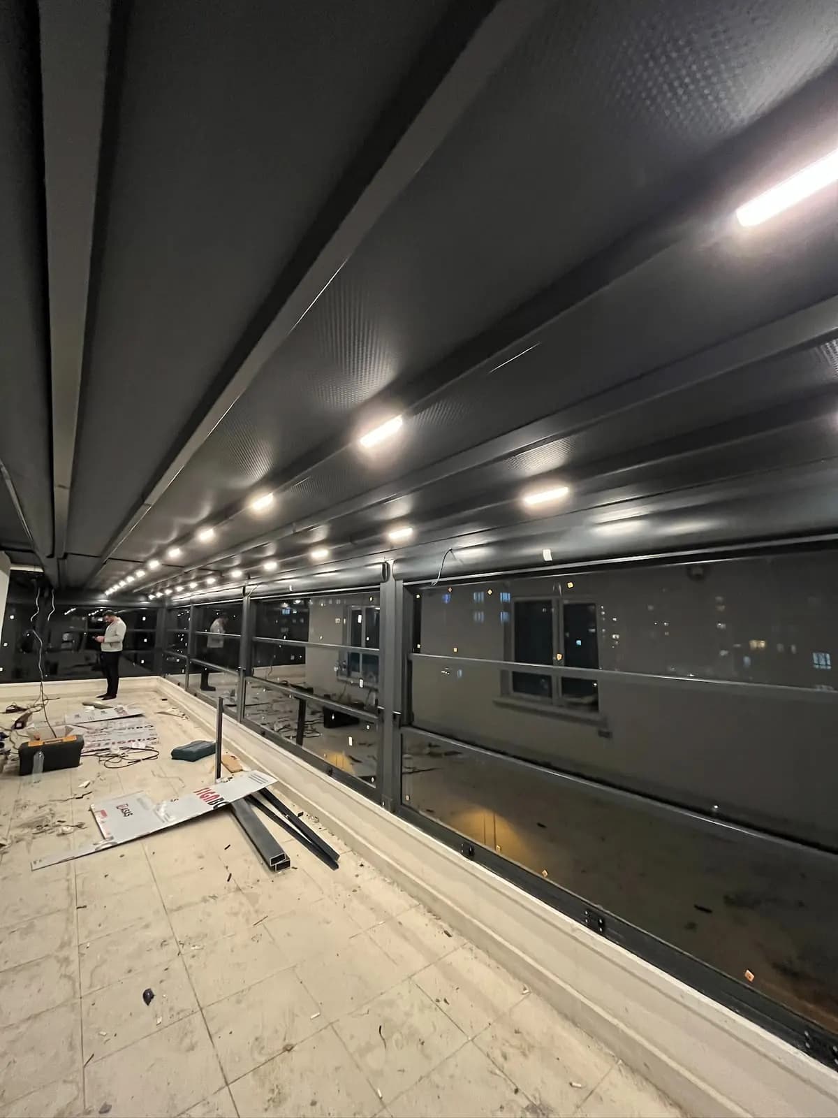 Pergola Tente + Giyotin Cam uygulaması. Mamak, Ankara